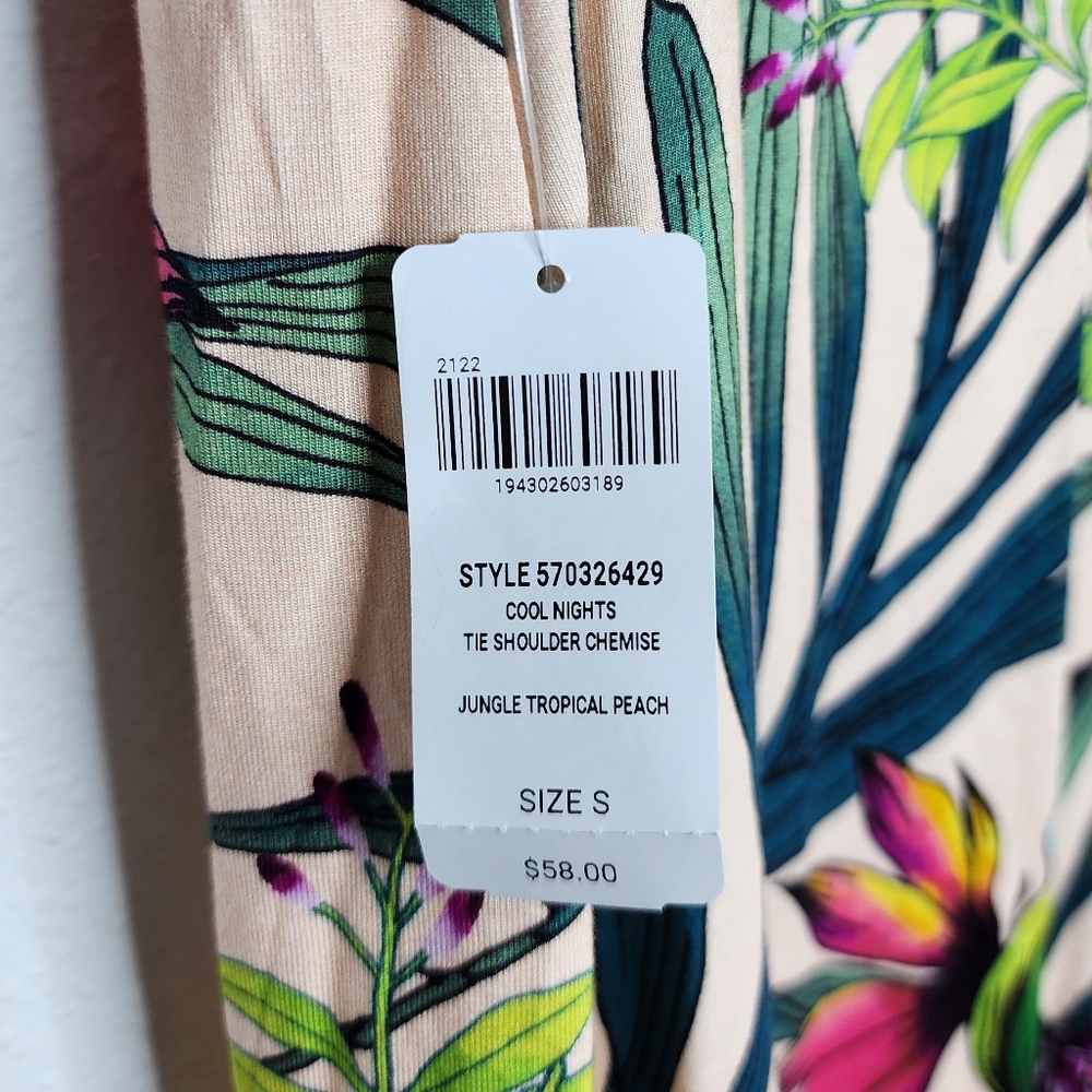 Small, BUT fits like a MEDIUM - Soma Tropical Floral Tie-Shoulder Nightgown - Picture 5 of 10